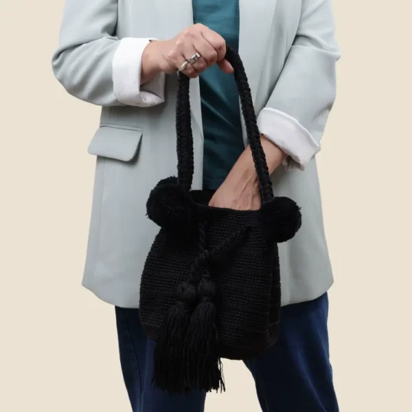 Bolsa tejida negra