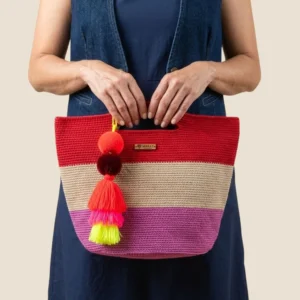 capazo colorido tejido