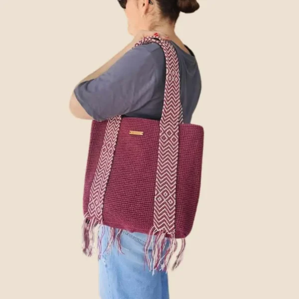 Bolsa tejida tote tinto