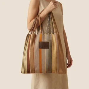 bolsa hecha a mano de hilo