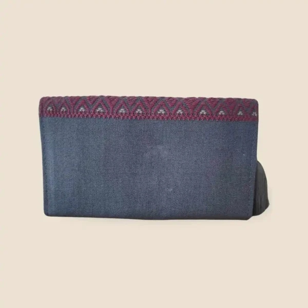 Clutch gris bordado