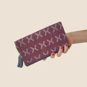 Clutch gris bordado