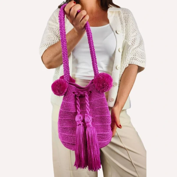 bolsa tejida rosa