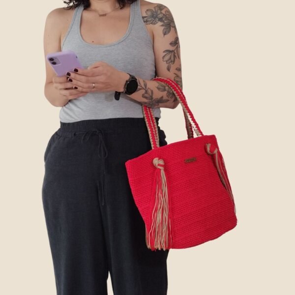 Bolsa artesanal roja