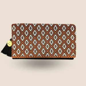cartera negra tipo clutch