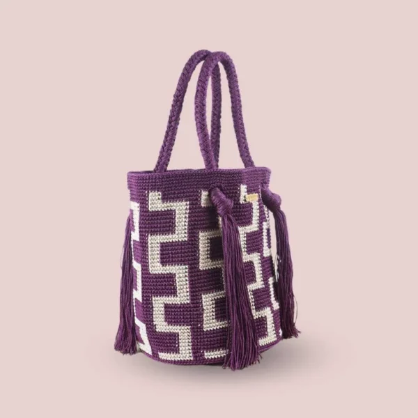 Bolsa tejida grecas berenjena