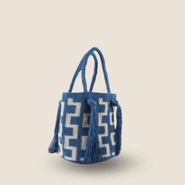 Bolsa tejida azul petróleo