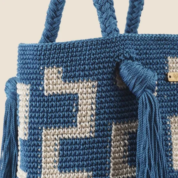 Bolsa tejida azul petróleo