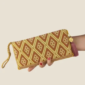 cartera bordada