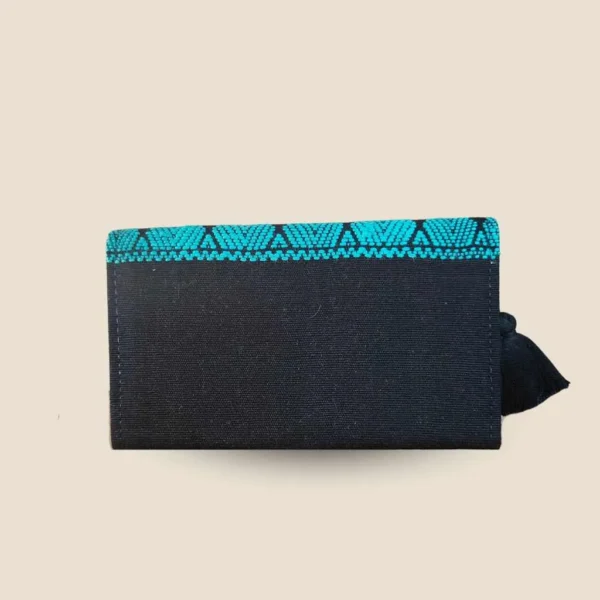 Cartera bordada negra