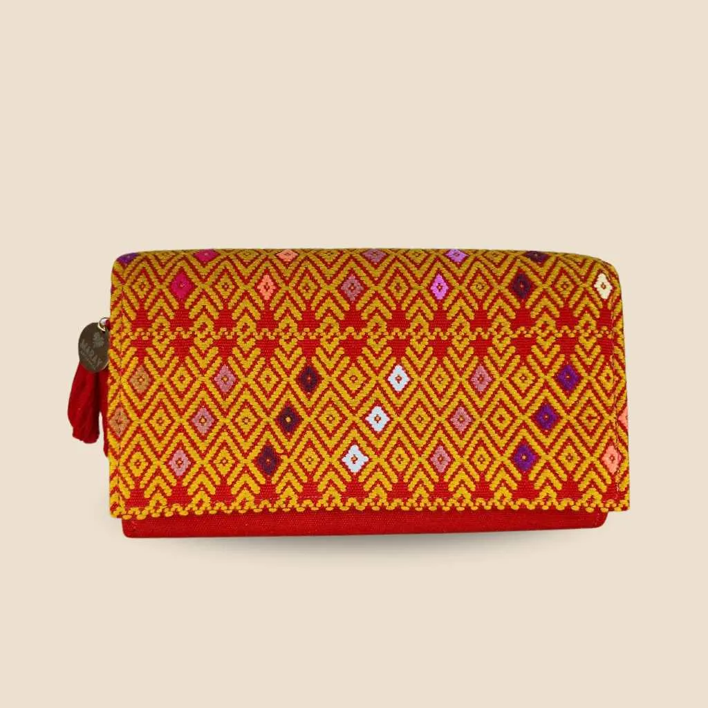 Clutch bordada roja