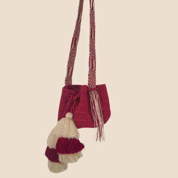 Bandolera tejida tinto