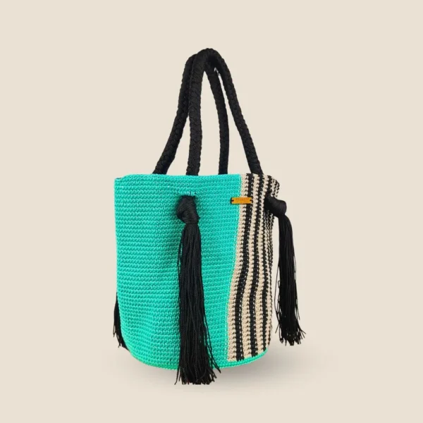 bolsa aqua tejida