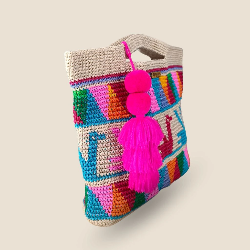 bolsa beige y rosa artesanal